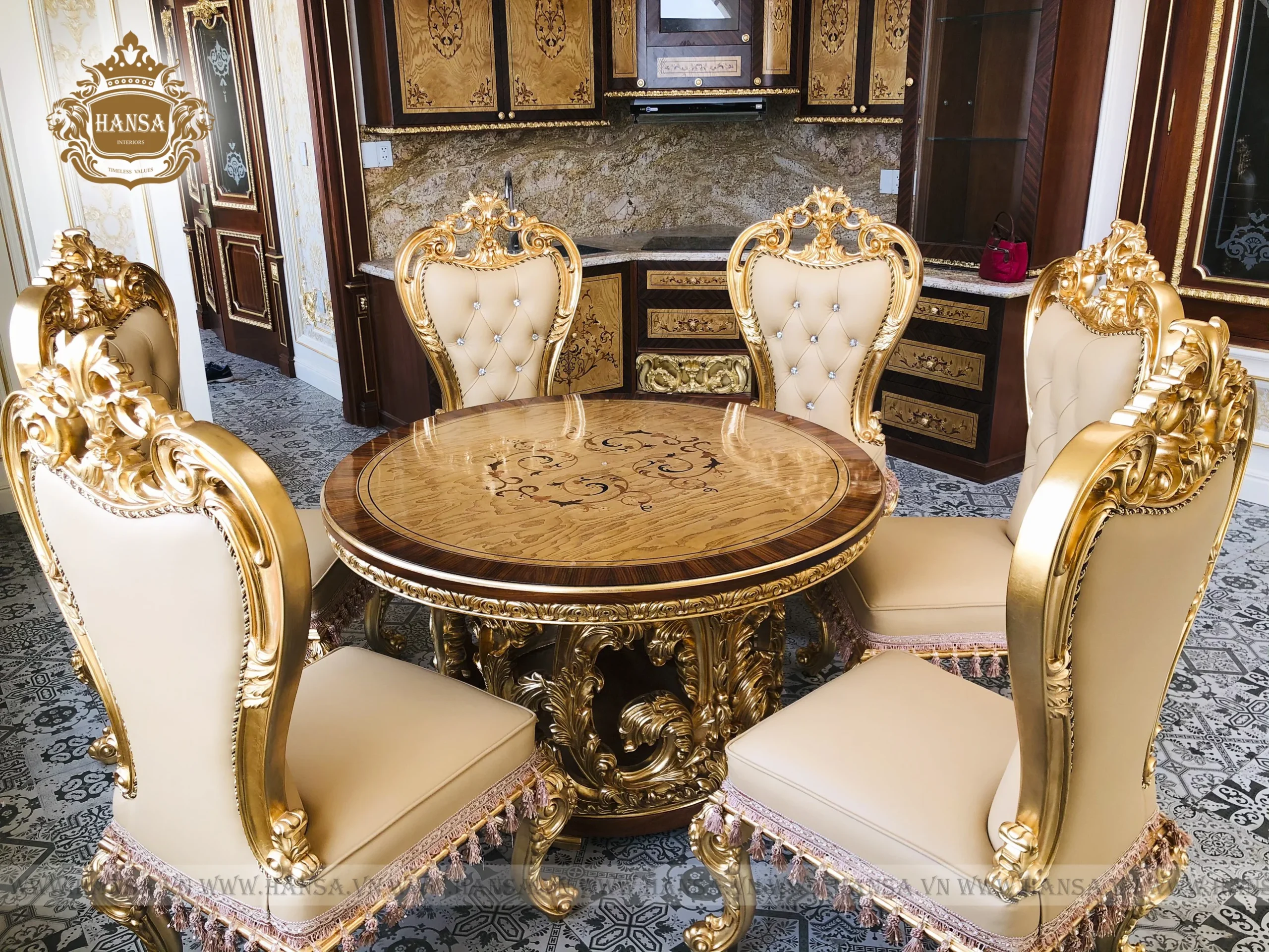 noi-that-co-dien-tai-di-an-6