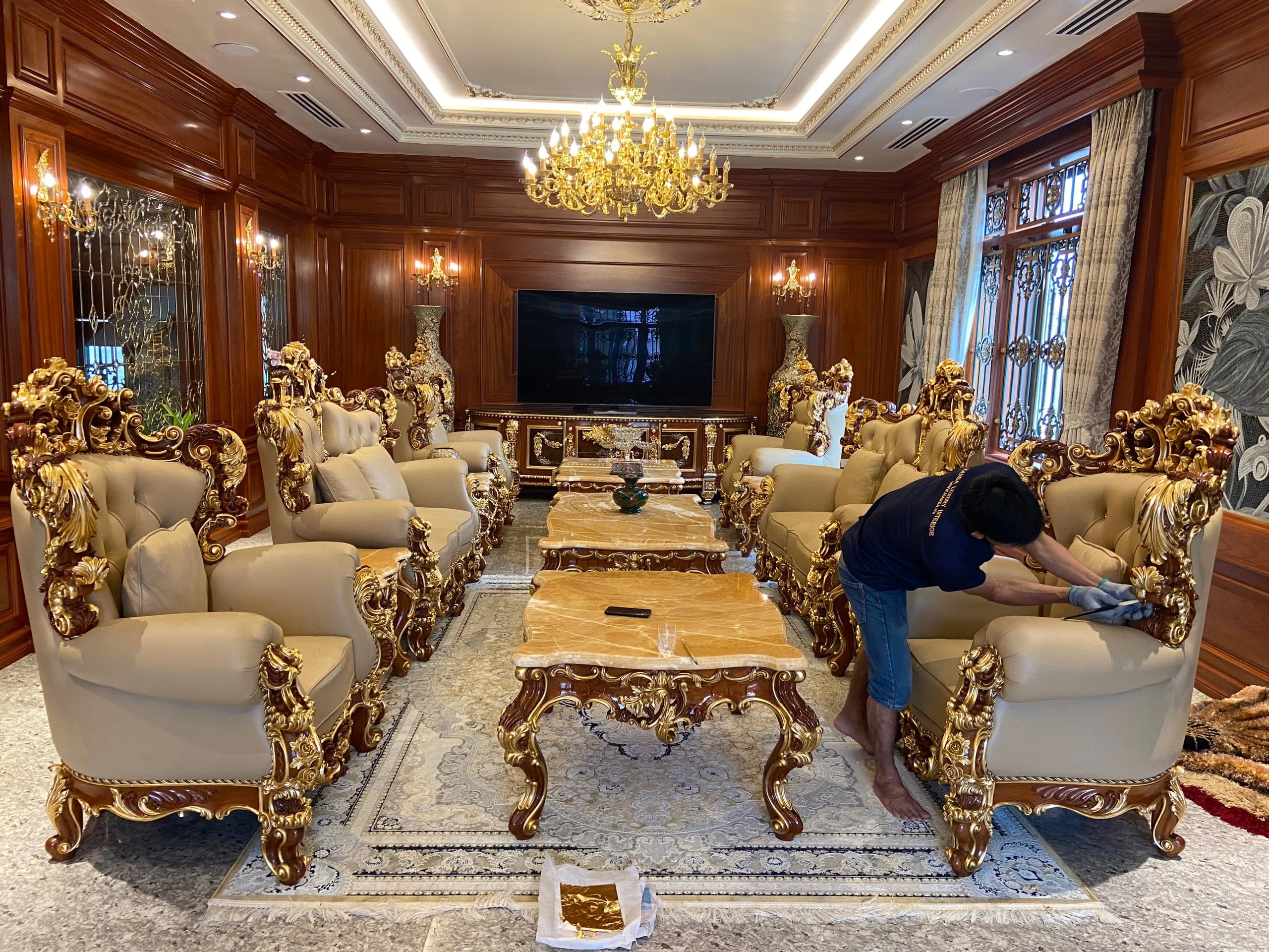 thi-cong-noi-that-biet-thu-tai-quang-nam-1