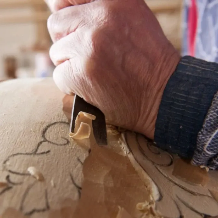 dieu-khac-go-thu-cong