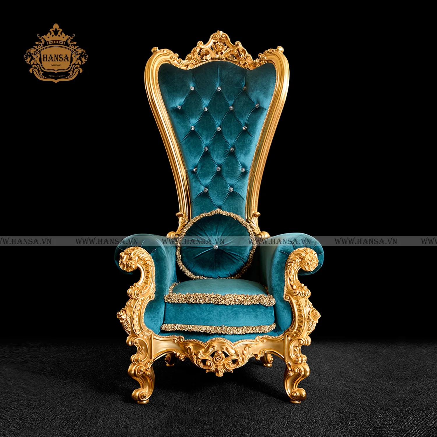 ghe-banh-nhung-ngoc-bich-cham-khac-boc-vang-1