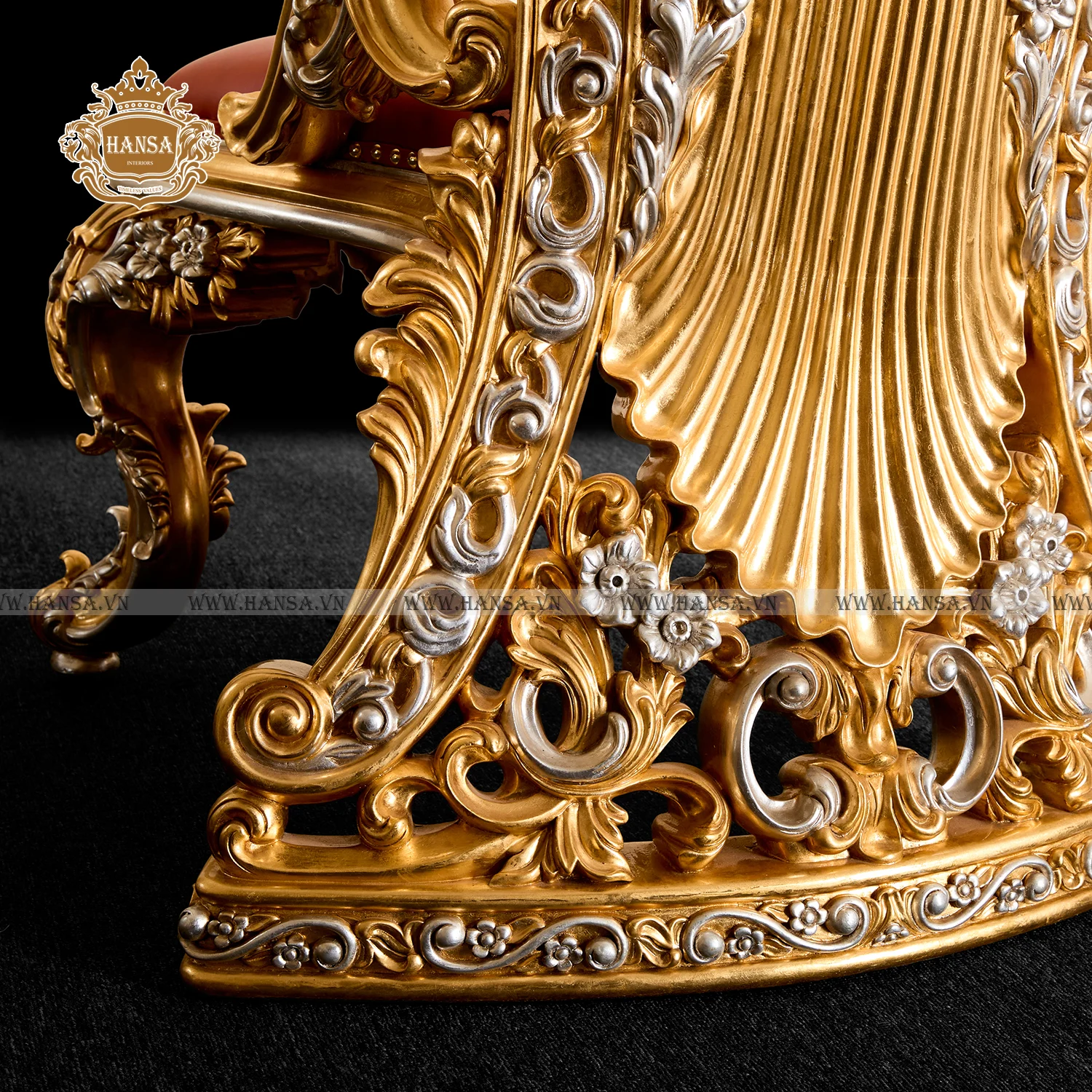 ghe-nu-hoang-cham-khac-dat-vang-5