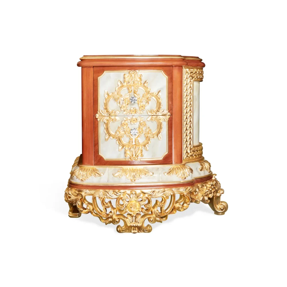 tu-dau-giuong-tan-co-dien-ve-hoa-van-thu-cong-1